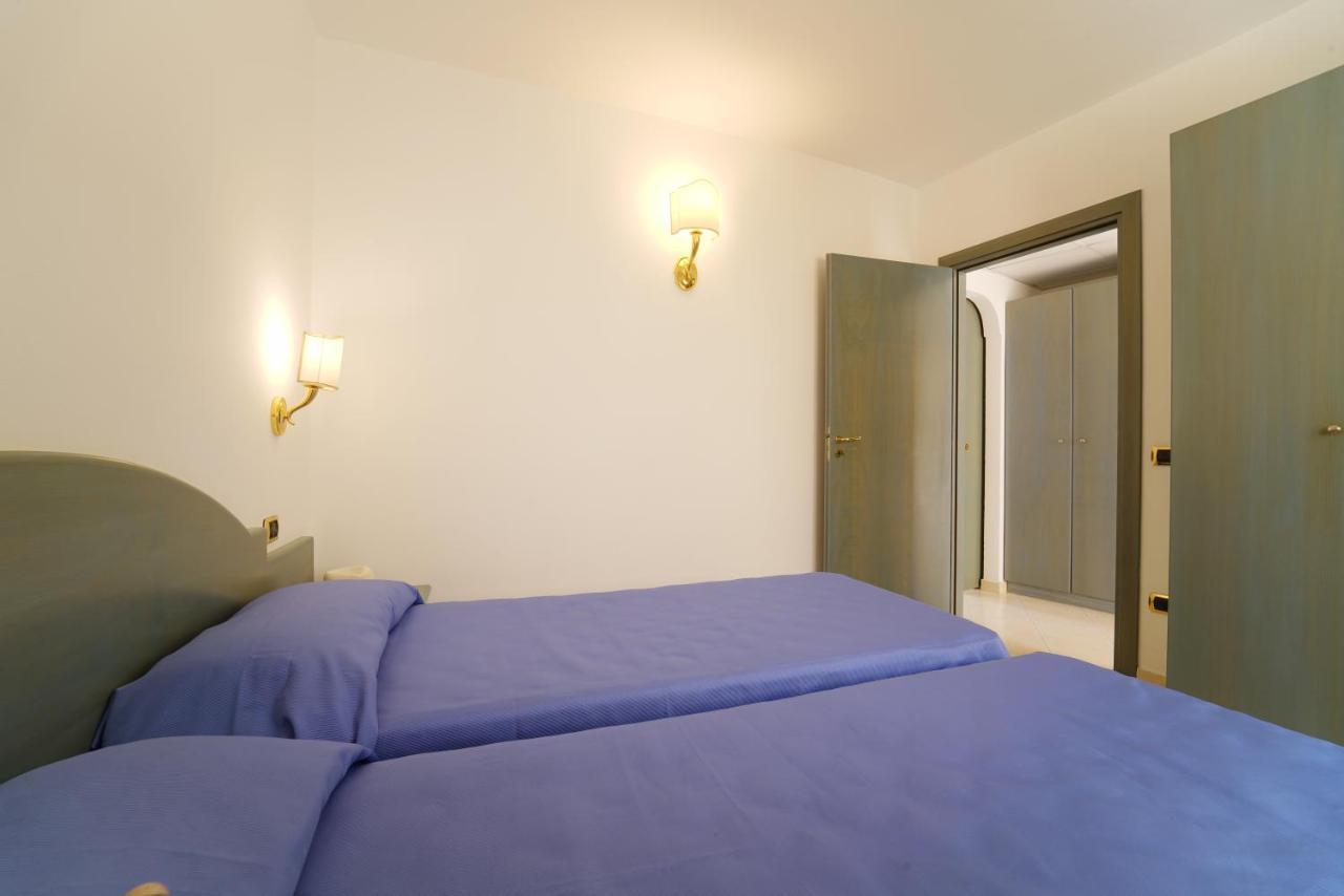Hotel Scoglio Del Leone Zambrone Exterior photo